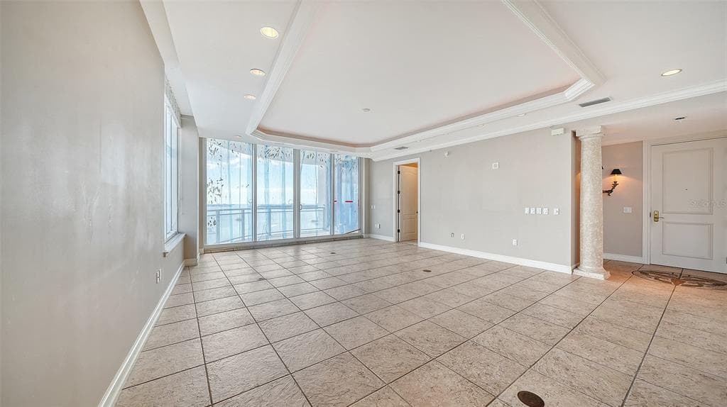1233 N GULFSTREAM AVENUE 1404 photo 17