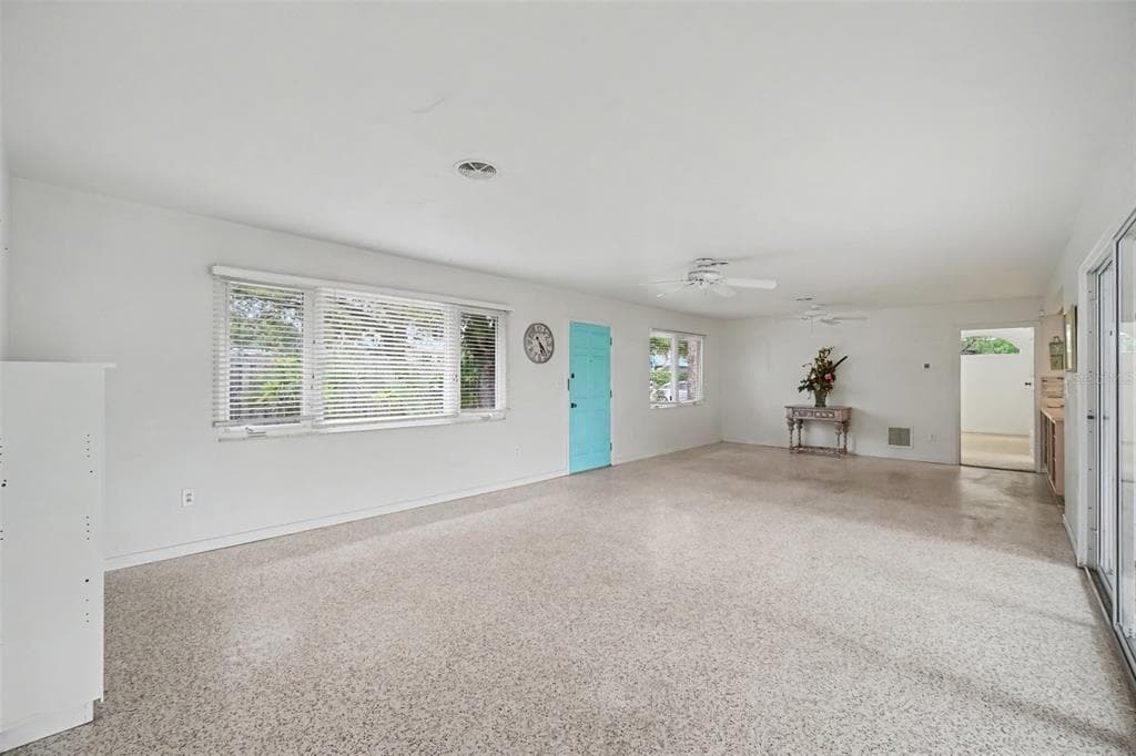 528 RALPH STREET photo 6