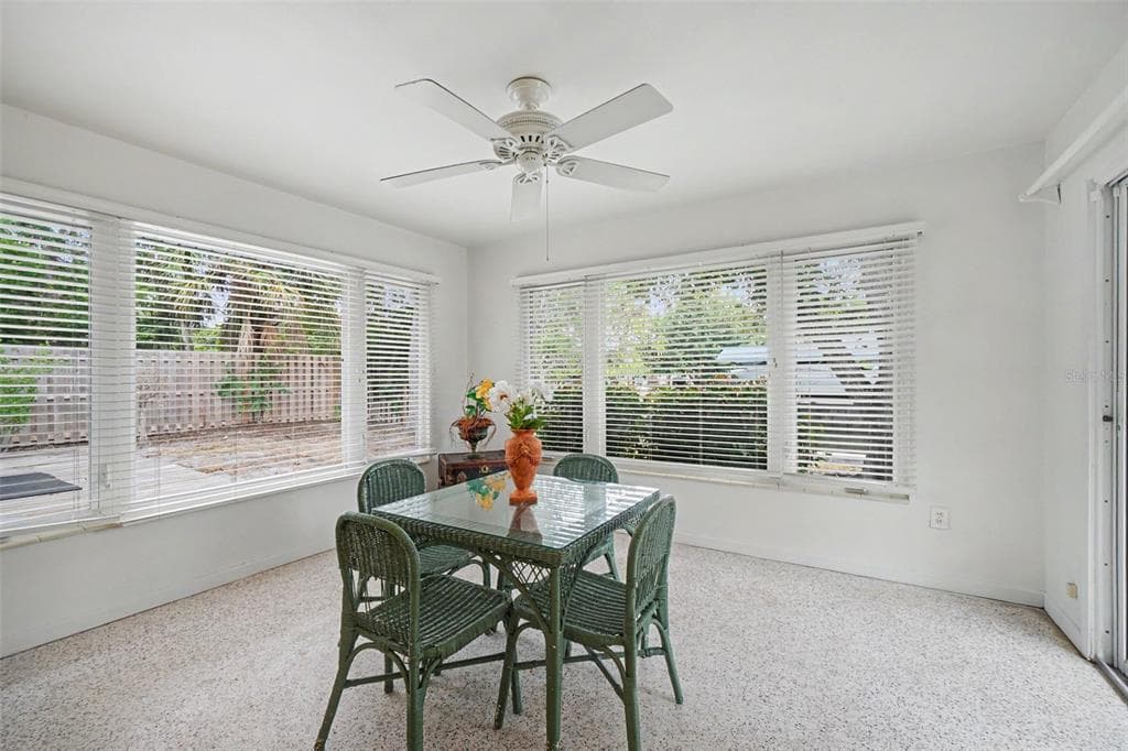 528 RALPH STREET photo 12