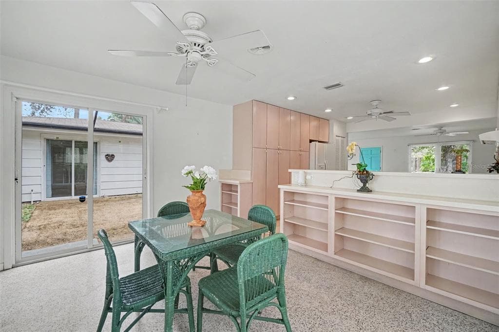 528 RALPH STREET photo 14