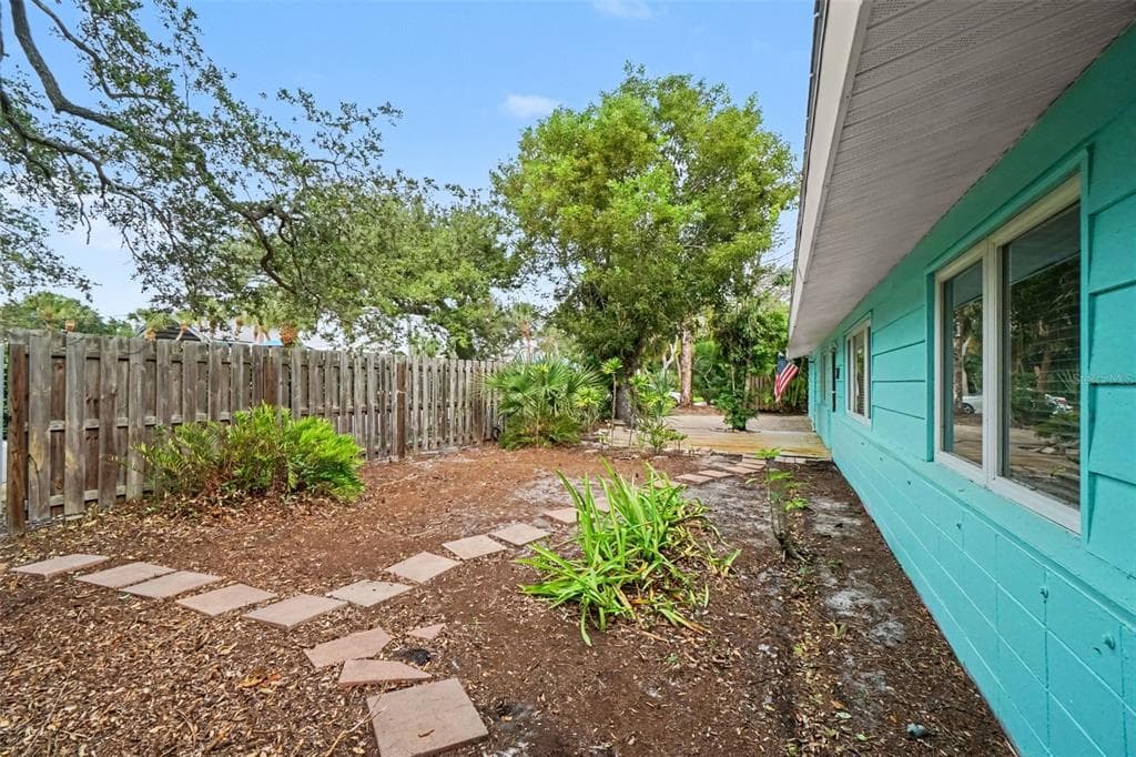 528 RALPH STREET photo 4