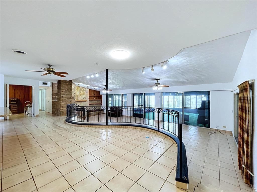 1348 EDGEWATER BEACH DRIVE photo 9