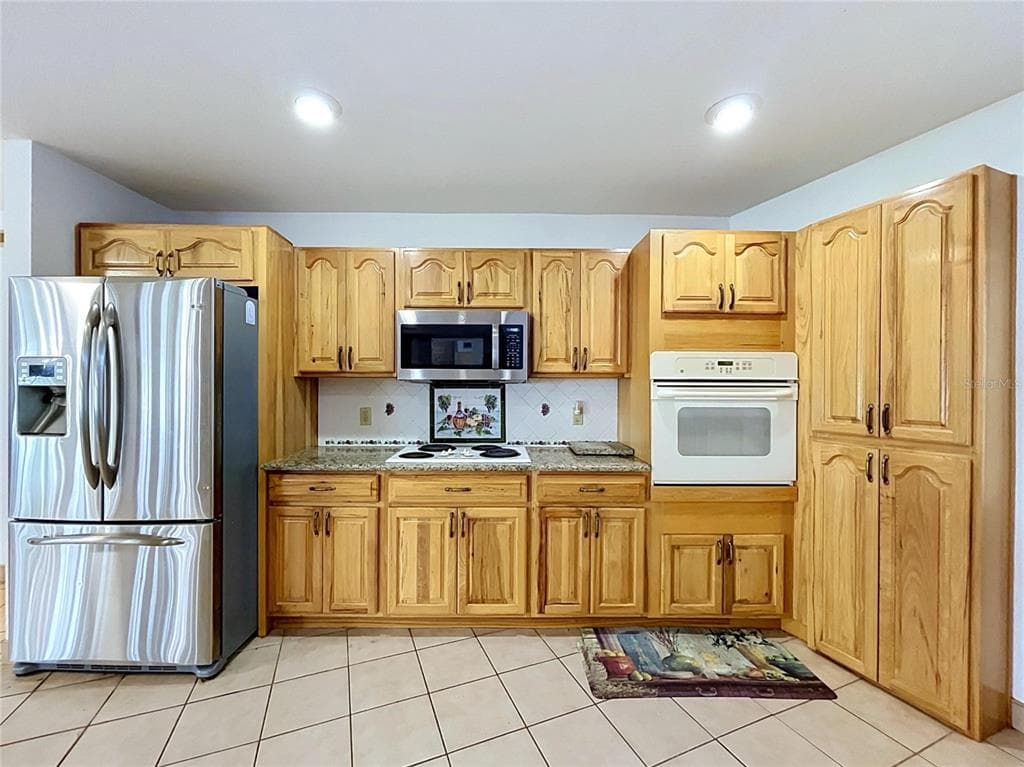 1348 EDGEWATER BEACH DRIVE photo 14