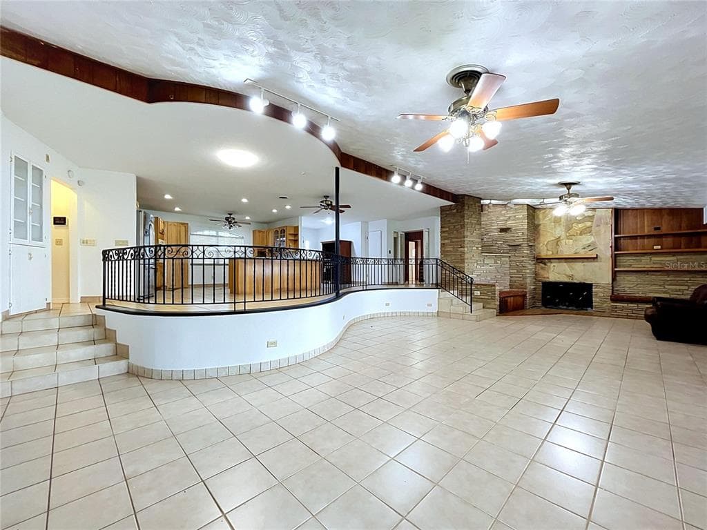 1348 EDGEWATER BEACH DRIVE 4