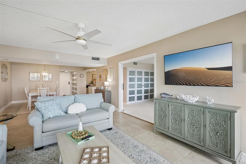 1621 GULF BOULEVARD 1604 photo 10