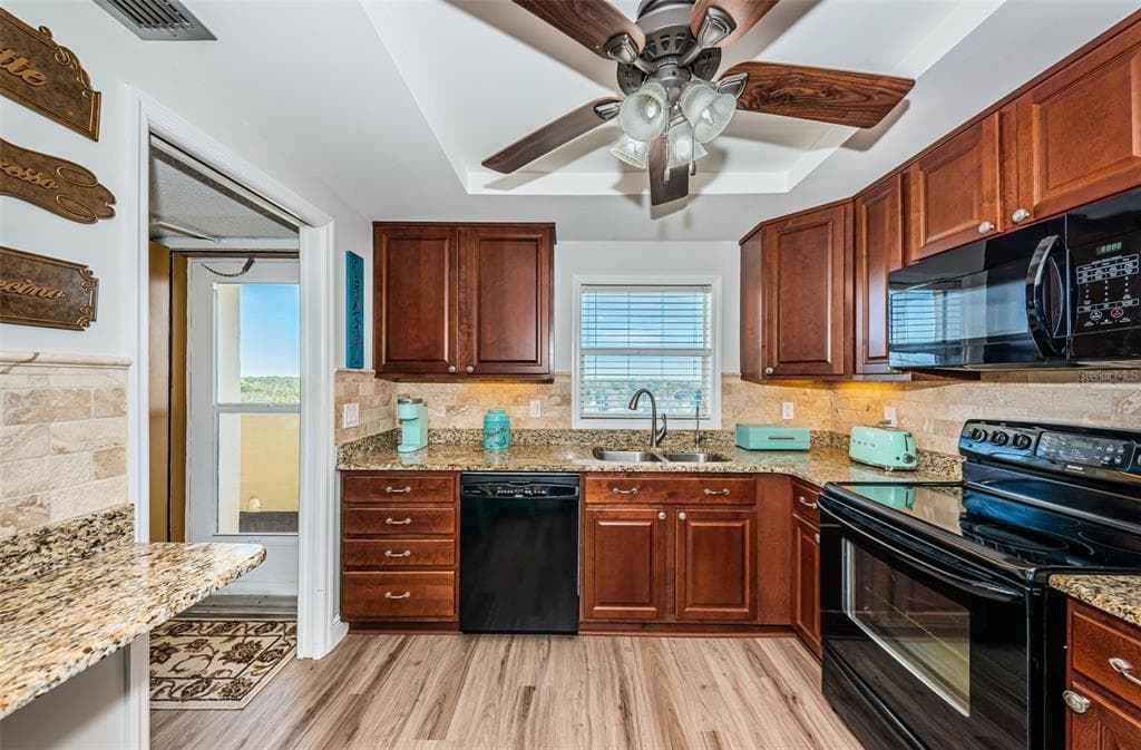 4575 COVE CIRCLE 1003 photo 2
