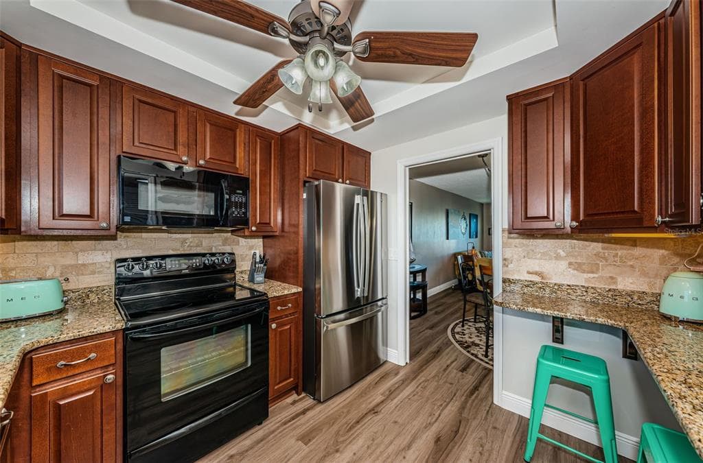 4575 COVE CIRCLE 1003 photo 8