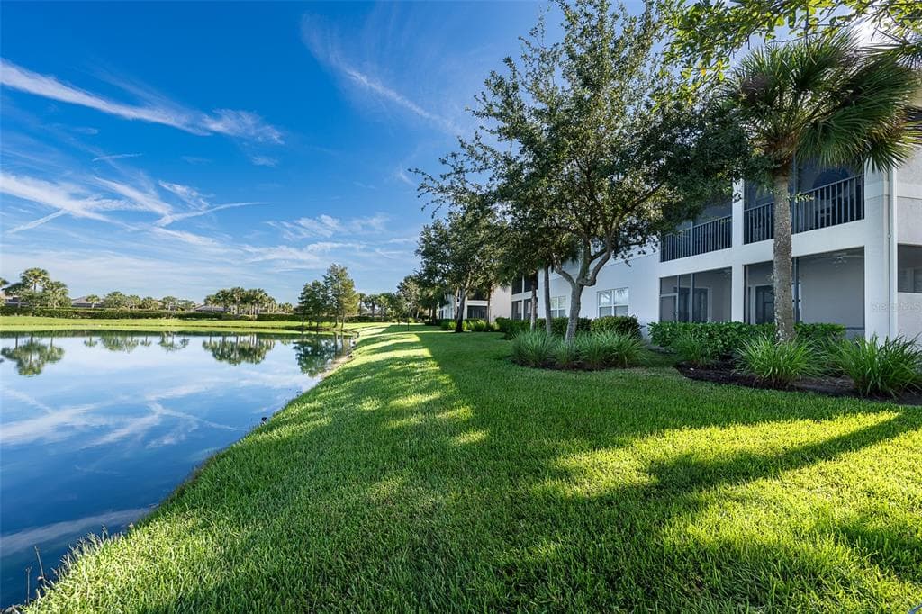 14009 BLACK BEAUTY DRIVE 211 photo 3
