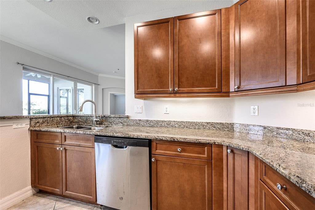 14009 BLACK BEAUTY DRIVE 211 photo 8