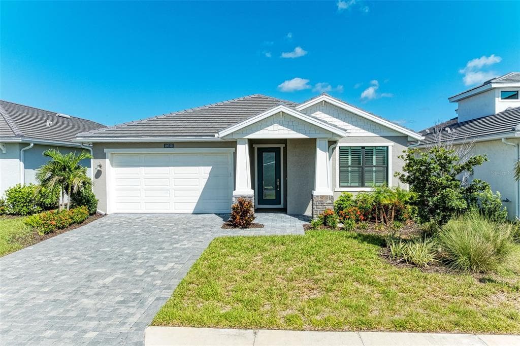 18530 MIDSUMMER PLACE photo 2