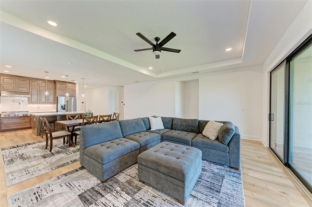 18530 MIDSUMMER PLACE photo 7