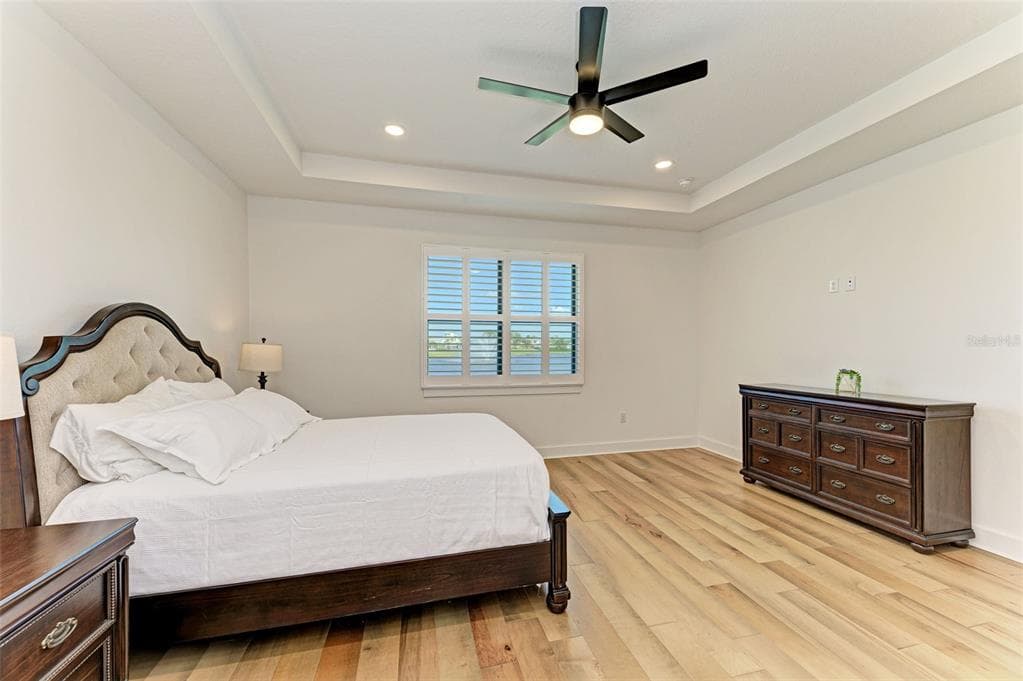 18530 MIDSUMMER PLACE photo 20