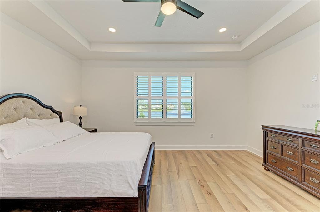 18530 MIDSUMMER PLACE photo 21