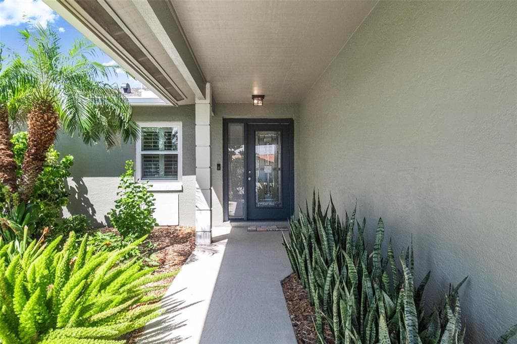 8 FLEMING COURT photo 5
