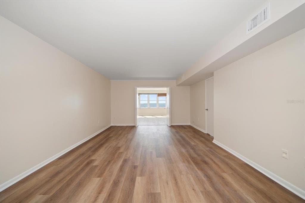 5200 BRITTANY DRIVE S 1503 photo 16