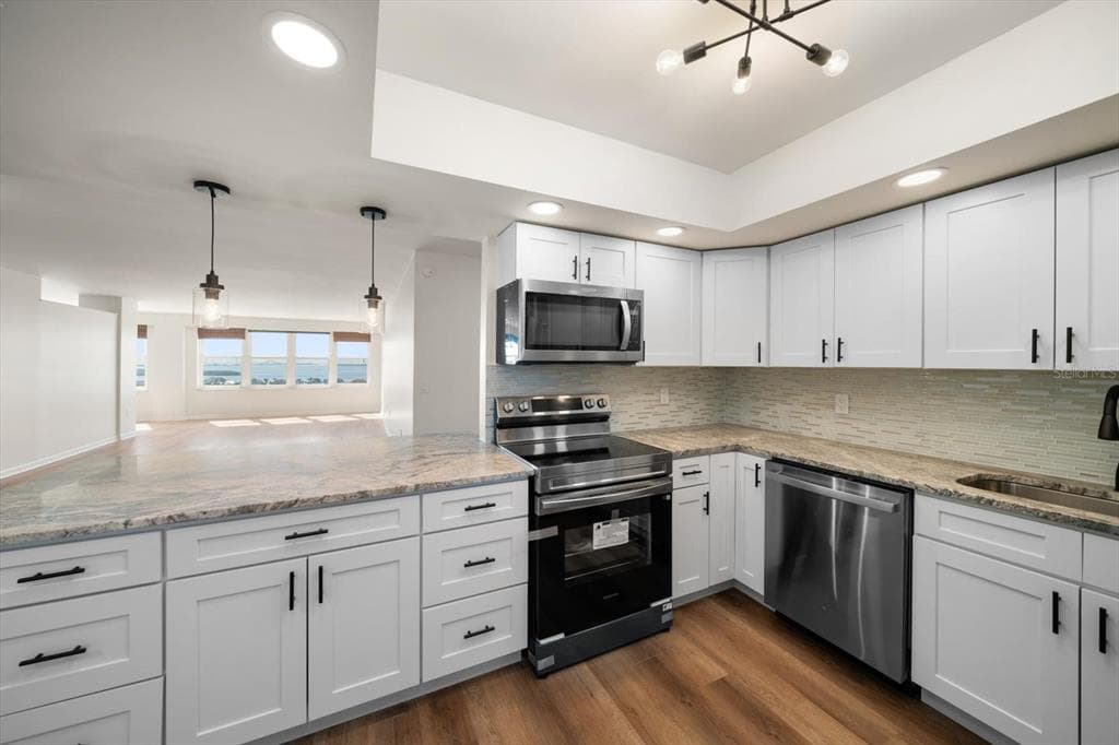 5200 BRITTANY DRIVE S 1503 photo 9