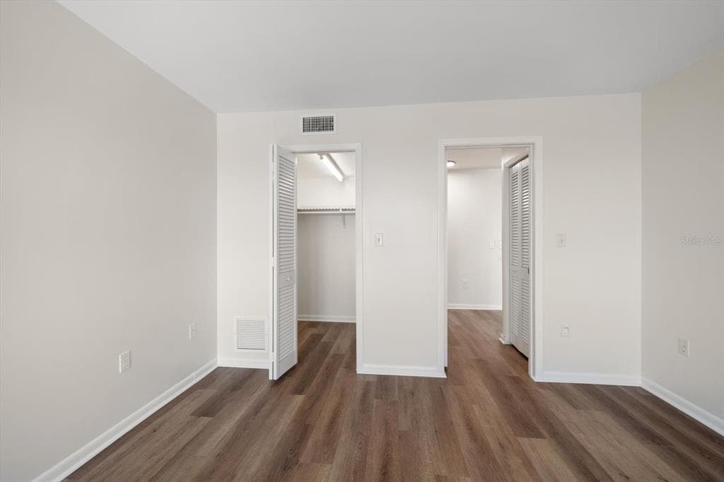 5200 BRITTANY DRIVE S 1503 photo 24
