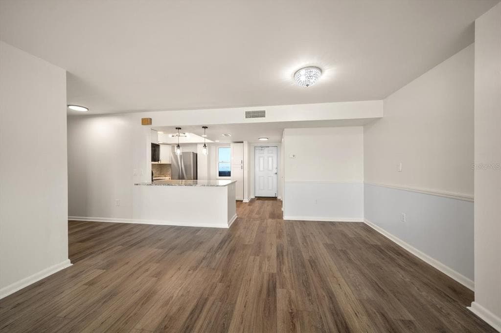 5200 BRITTANY DRIVE S 1503 photo 14