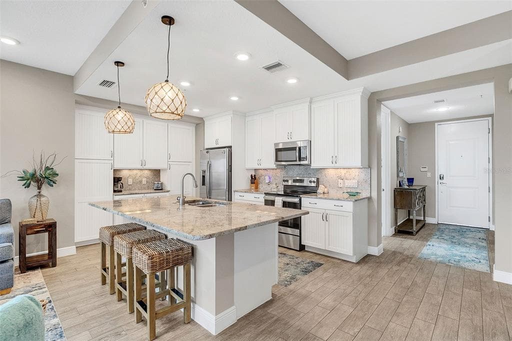 391 ARUBA CIRCLE 203 photo 11
