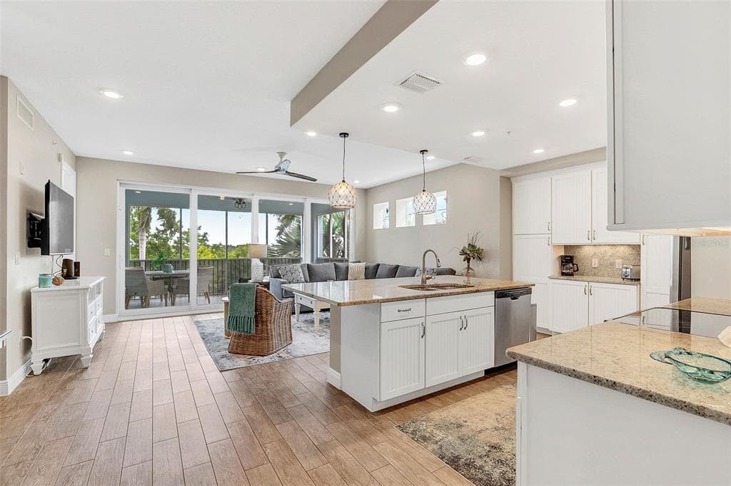 391 ARUBA CIRCLE 203 photo 8