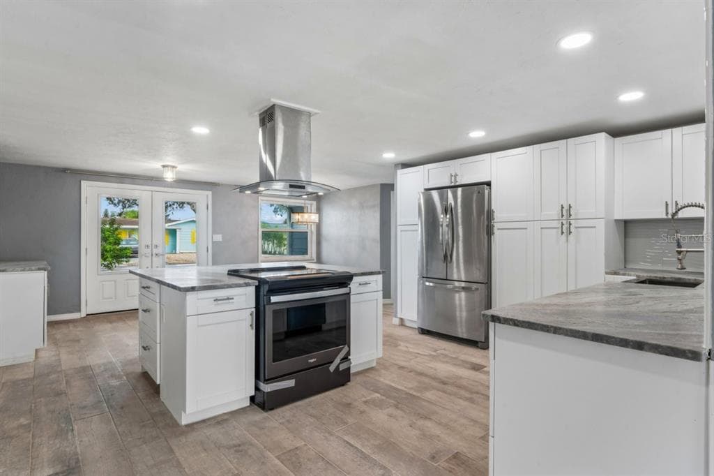 13701 LESLIE DRIVE photo 5