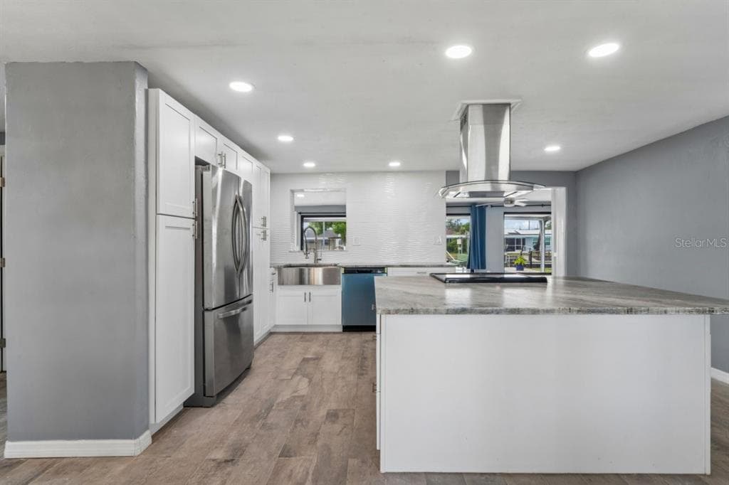 13701 LESLIE DRIVE photo 9