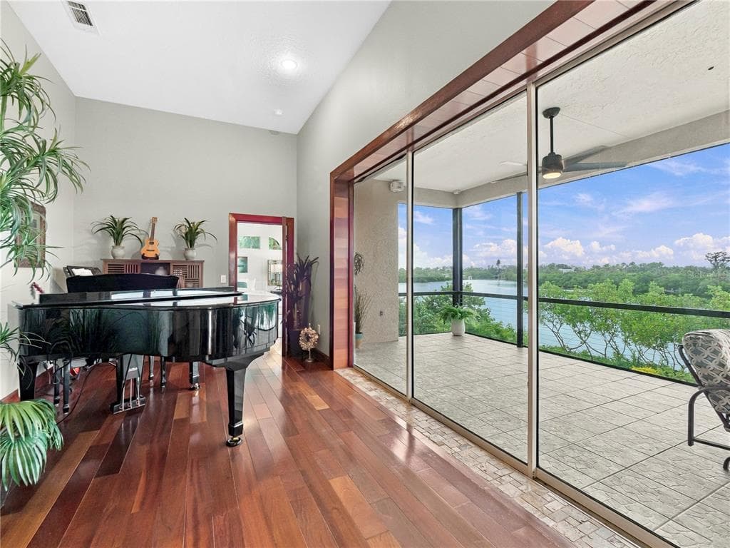 908 BAYSHORE DRIVE photo 18