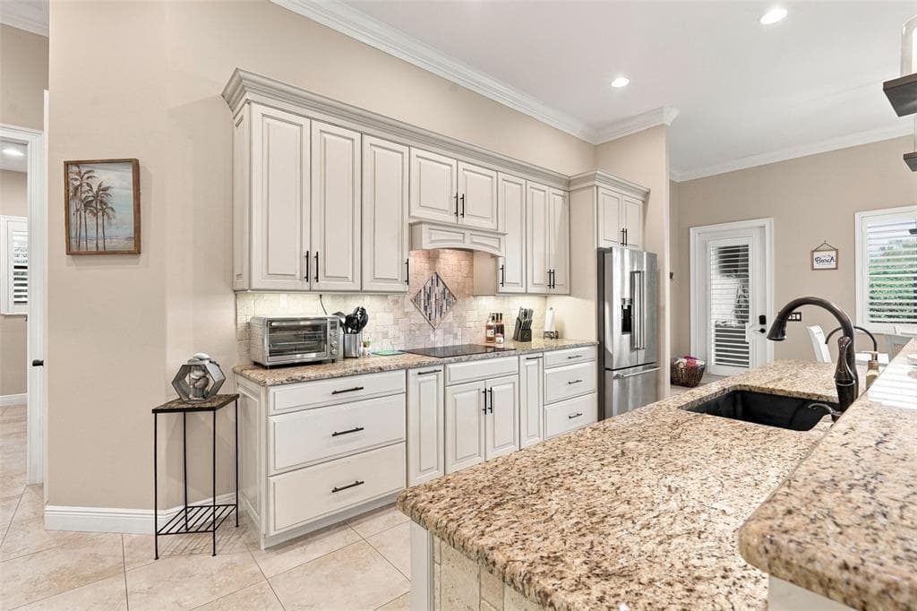 325 SEGOVIA DRIVE photo 17