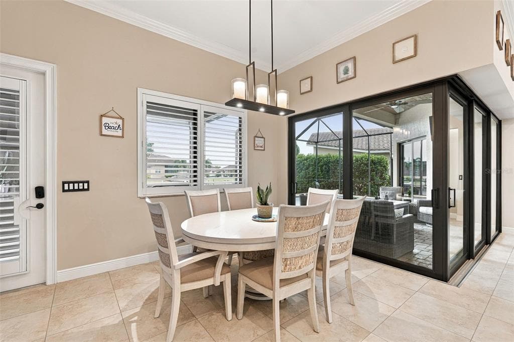 325 SEGOVIA DRIVE photo 12