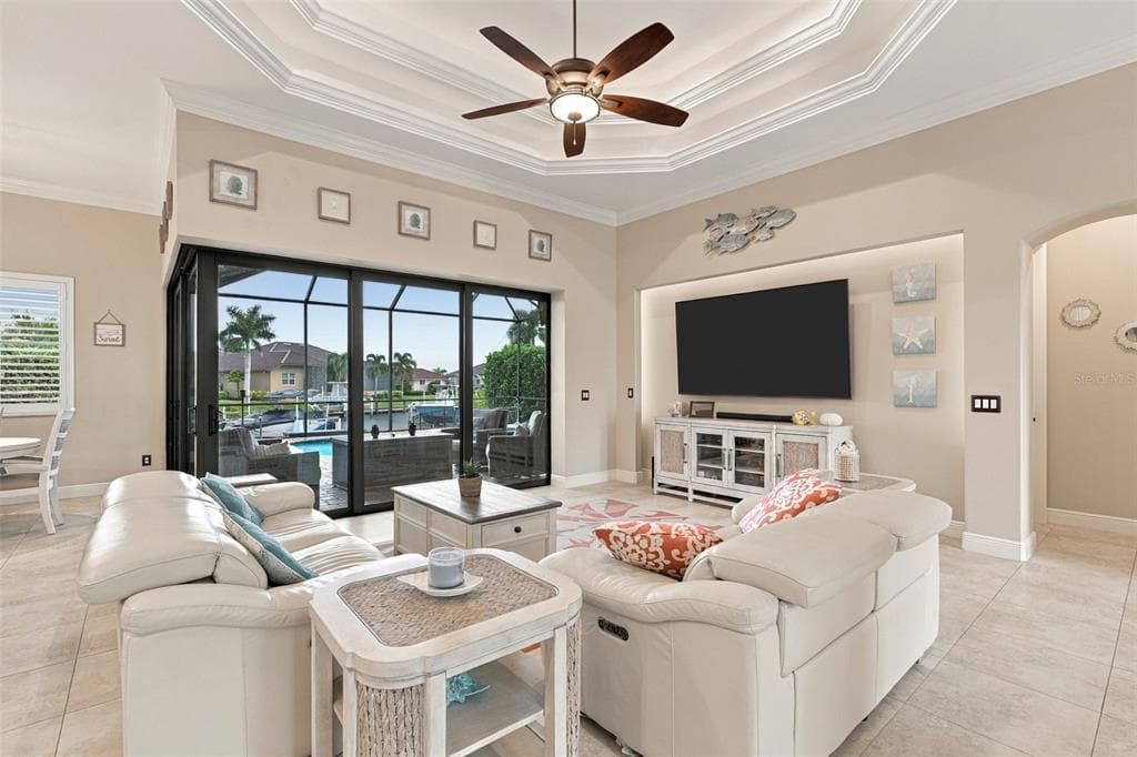 325 SEGOVIA DRIVE photo 9