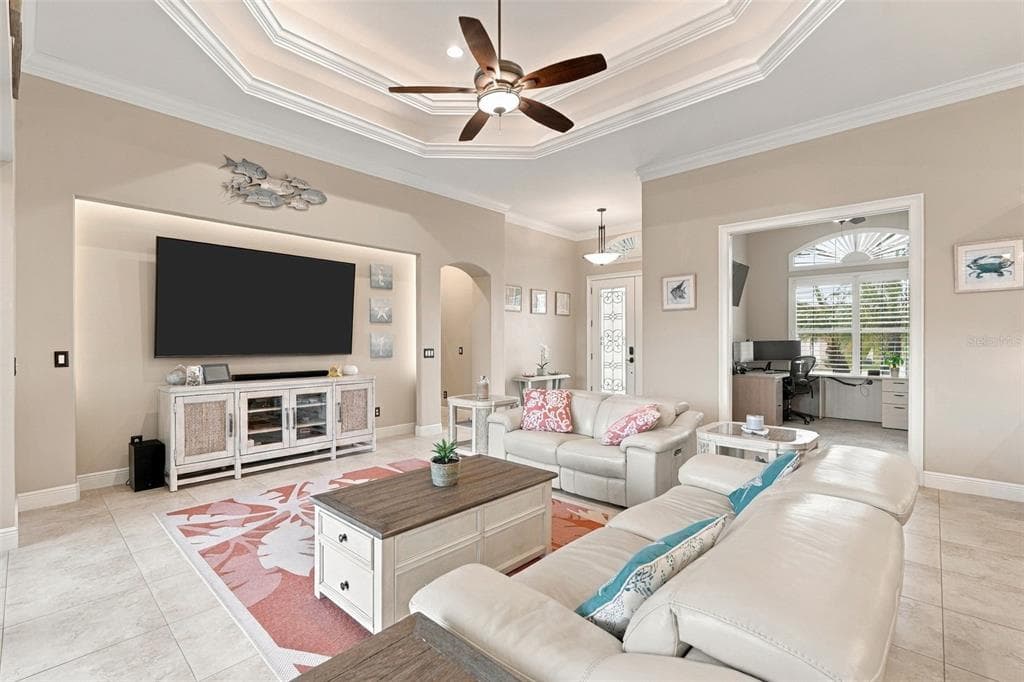 325 SEGOVIA DRIVE photo 11