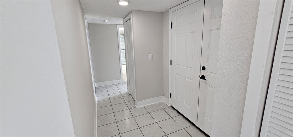 1 WINDRUSH BOULEVARD 83 photo 11