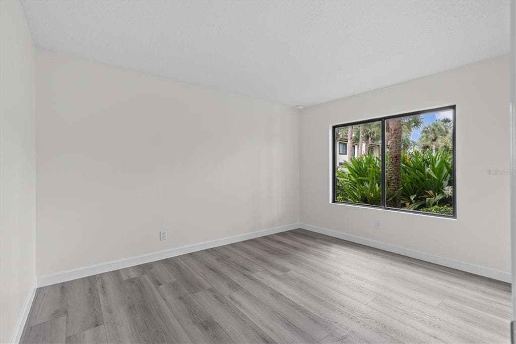 381 MOORINGS COVE DRIVE 9B photo 22
