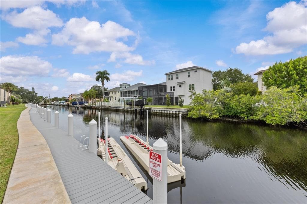 381 MOORINGS COVE DRIVE 9B photo 1