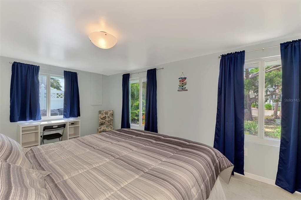 387 AVENIDA MILANO photo 22