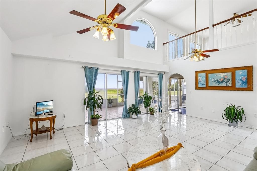3480 LAKESHORE BOULEVARD 5