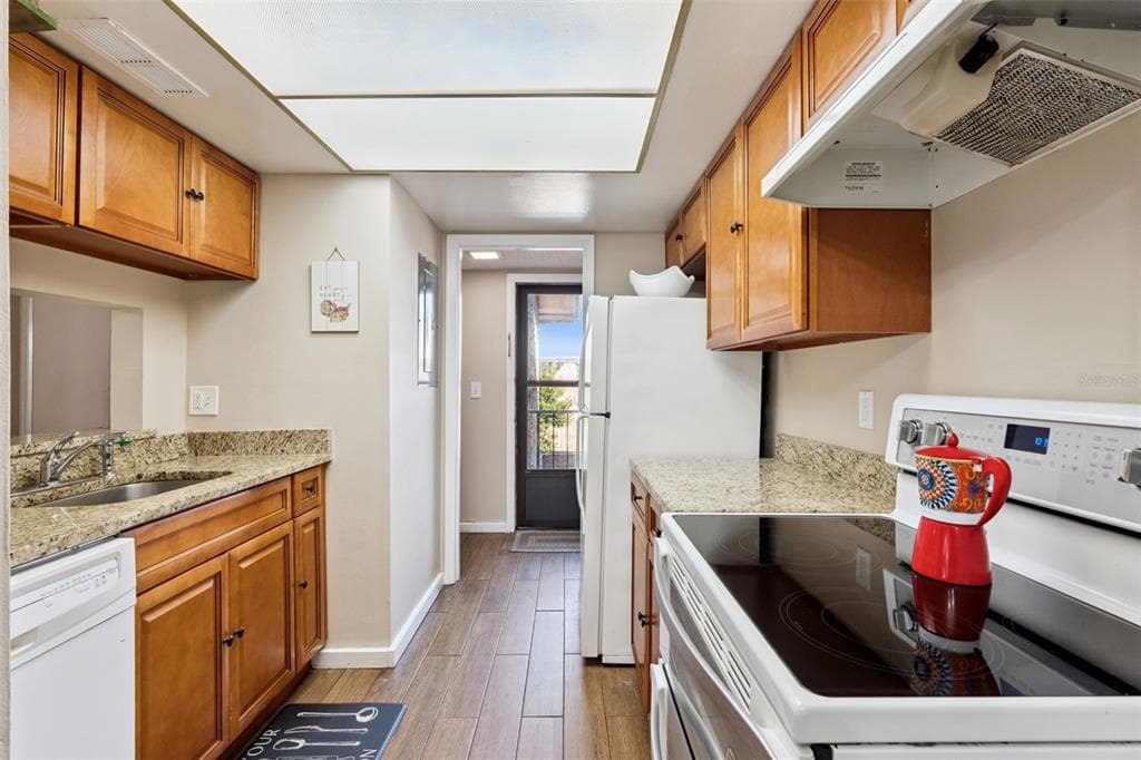 1158 CALLE DEL NORTE C photo 18