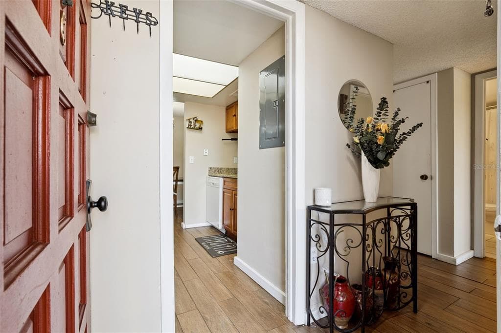 1158 CALLE DEL NORTE C photo 8