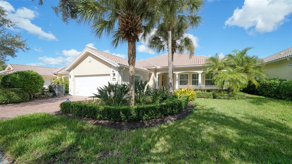 5924 MARIPOSA LANE photo 1