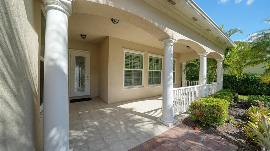 5924 MARIPOSA LANE photo 4