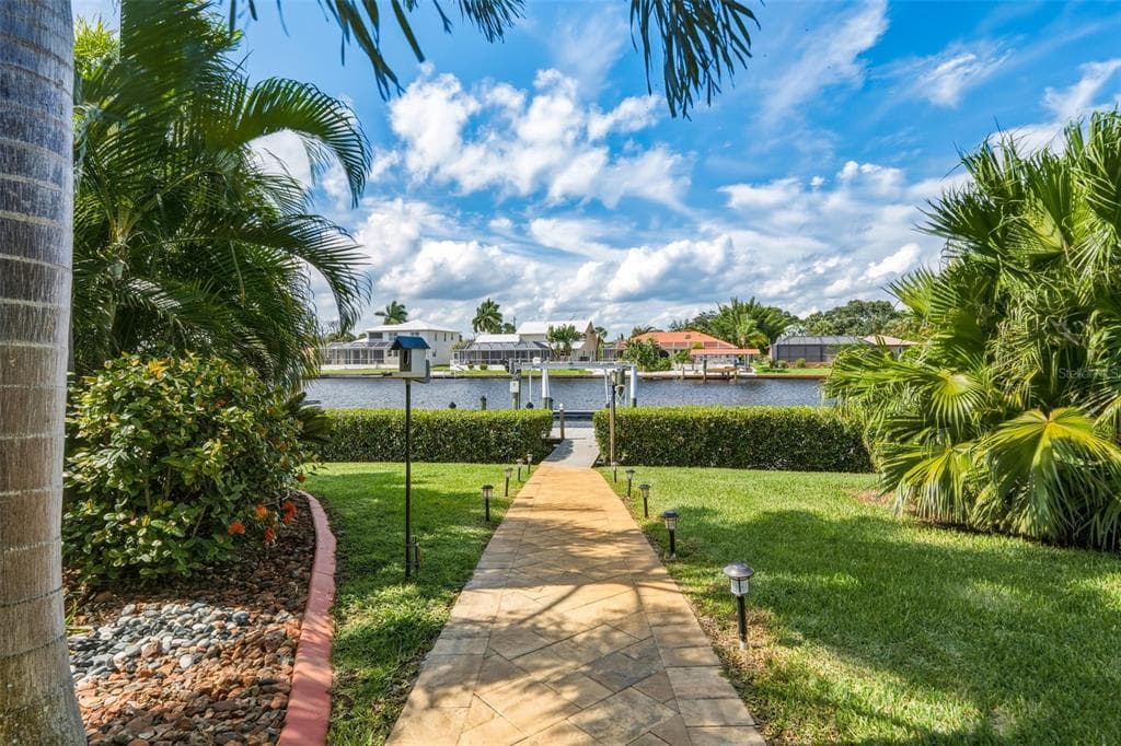 18177 WOLBRETTE CIRCLE photo 6