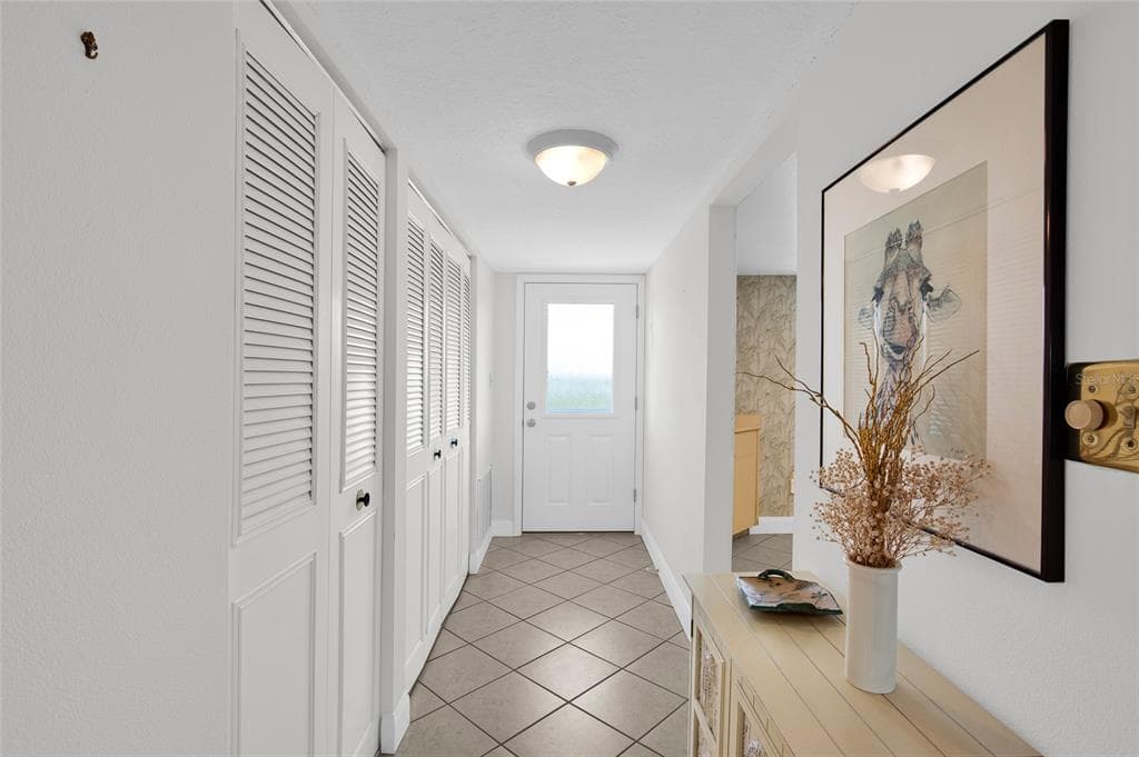 325 N CAUSEWAY C302 photo 4