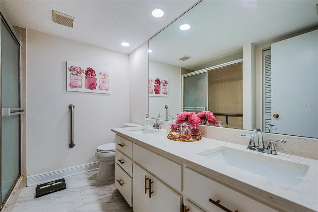 1022 BOWSPRIT LANE 1022 photo 8