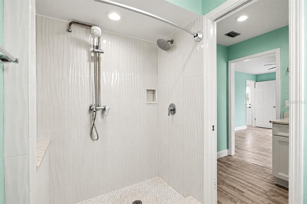 2700 RAINTREE LAKE CIRCLE photo 21