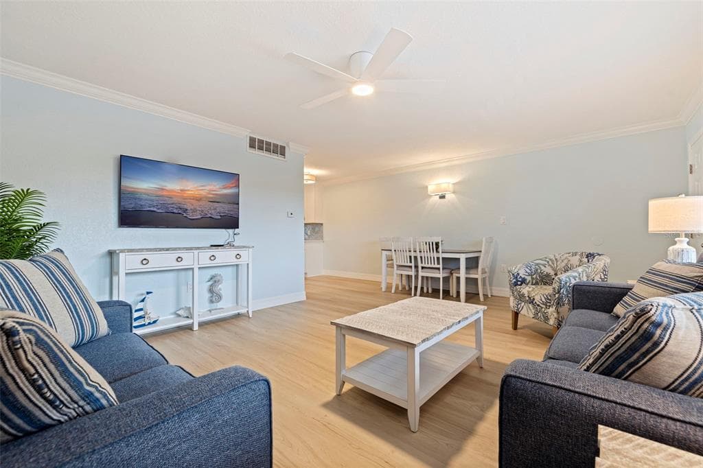 10265 GULF BOULEVARD A303 photo 6