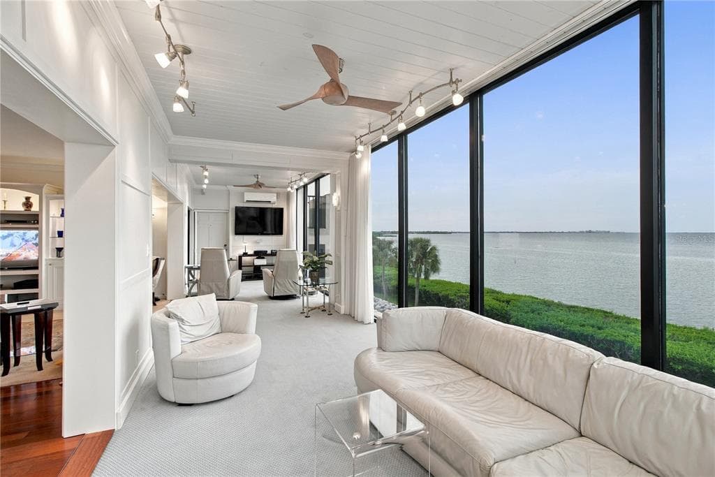 4565 BAY CLUB DRIVE 27 photo 6