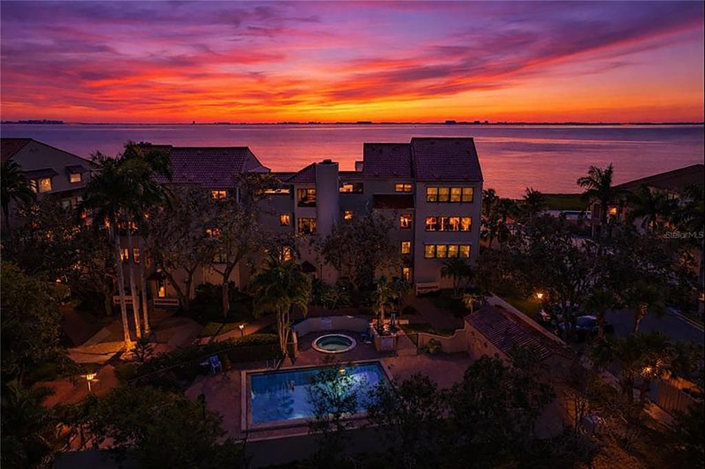 4565 BAY CLUB DRIVE 27 photo 3