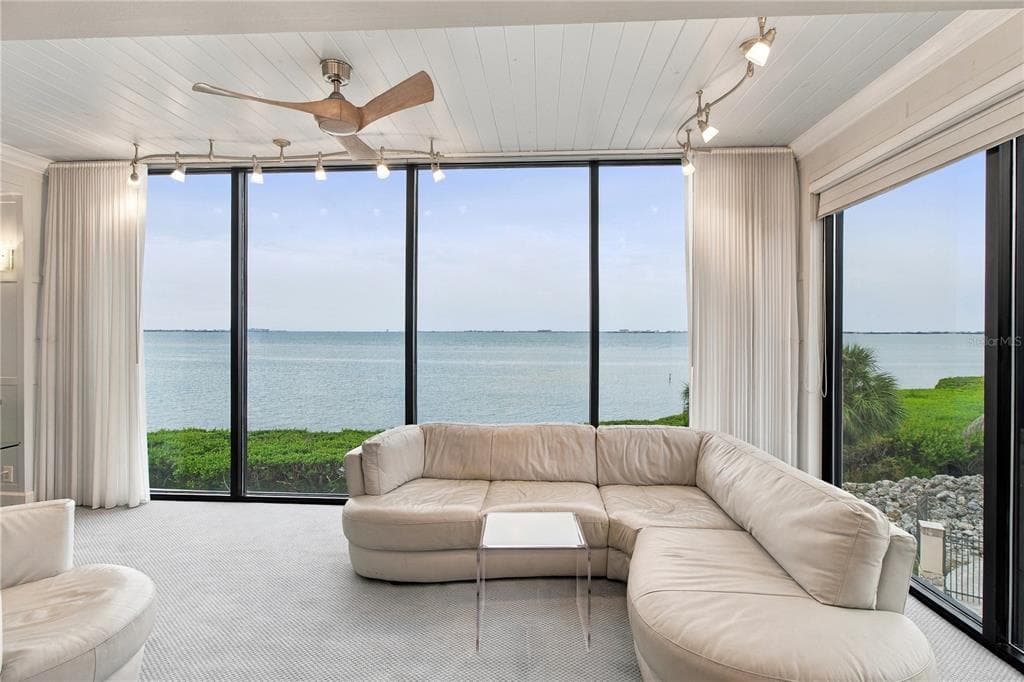 4565 BAY CLUB DRIVE 27 photo 5