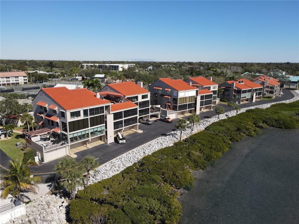 4565 BAY CLUB DRIVE 27 photo 4
