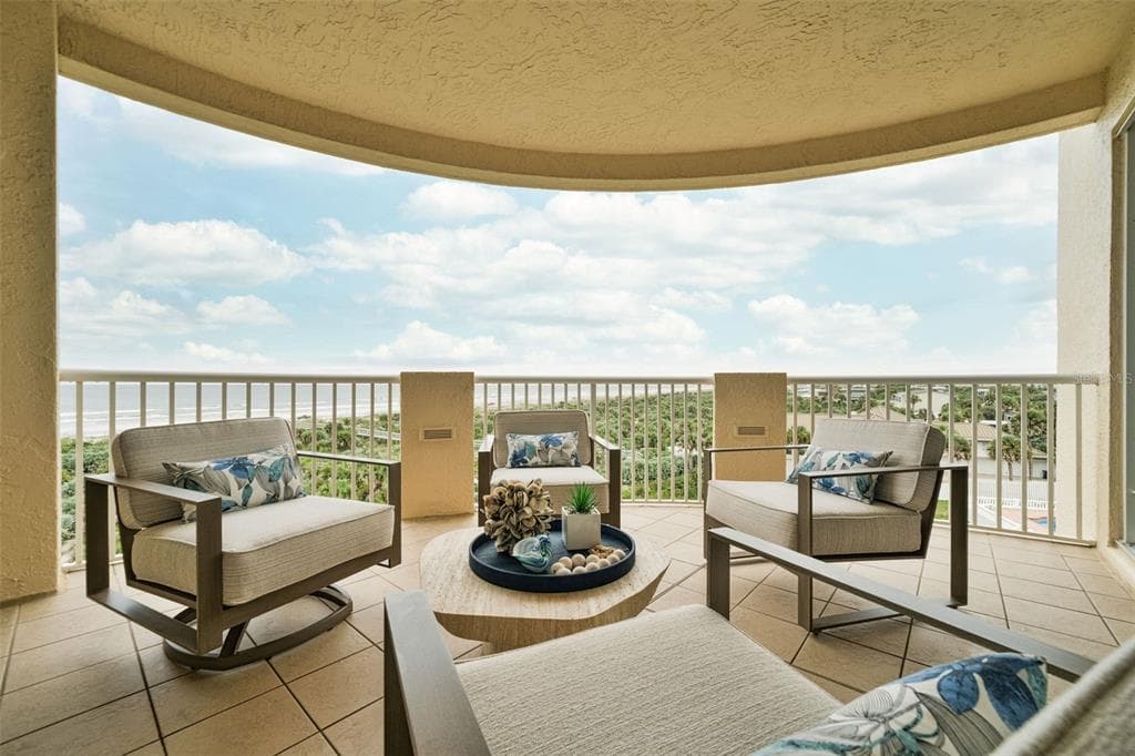253 MINORCA BEACH WAY 506 photo 13